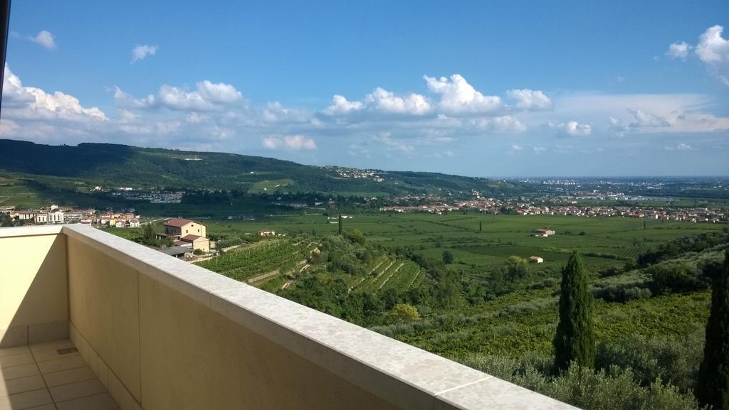 Villa Oleandri San Pietro in Cariano Værelse billede