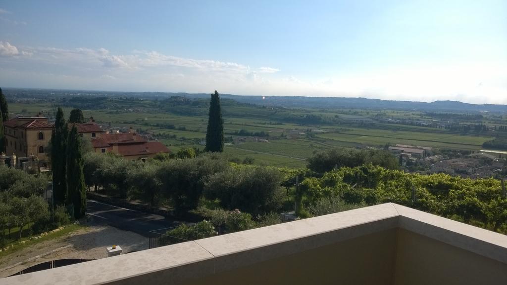 Villa Oleandri San Pietro in Cariano Værelse billede