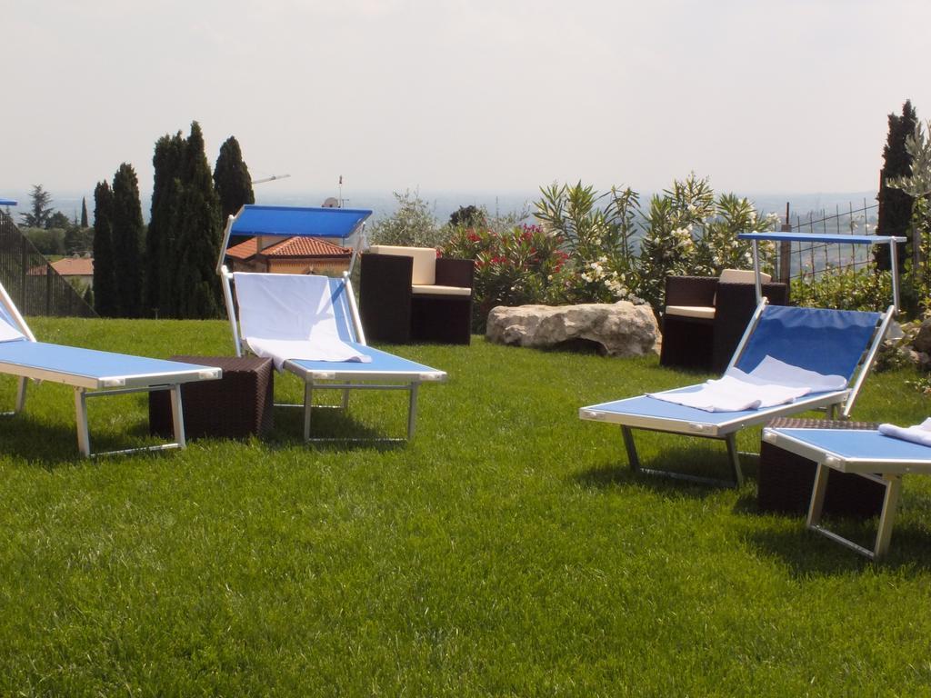 Villa Oleandri San Pietro in Cariano Værelse billede
